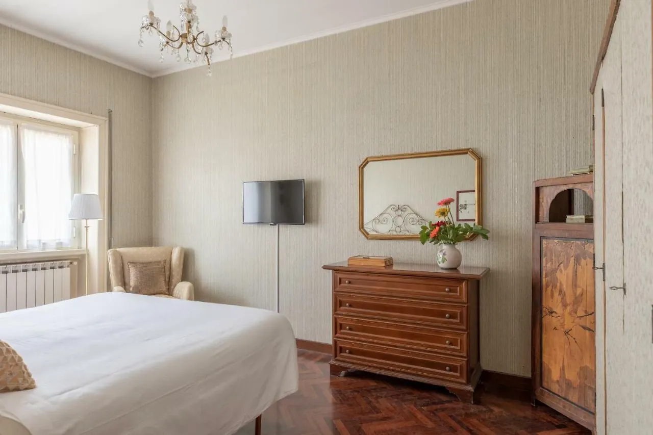 Vatican Cozy Apartment With Terrace Rome