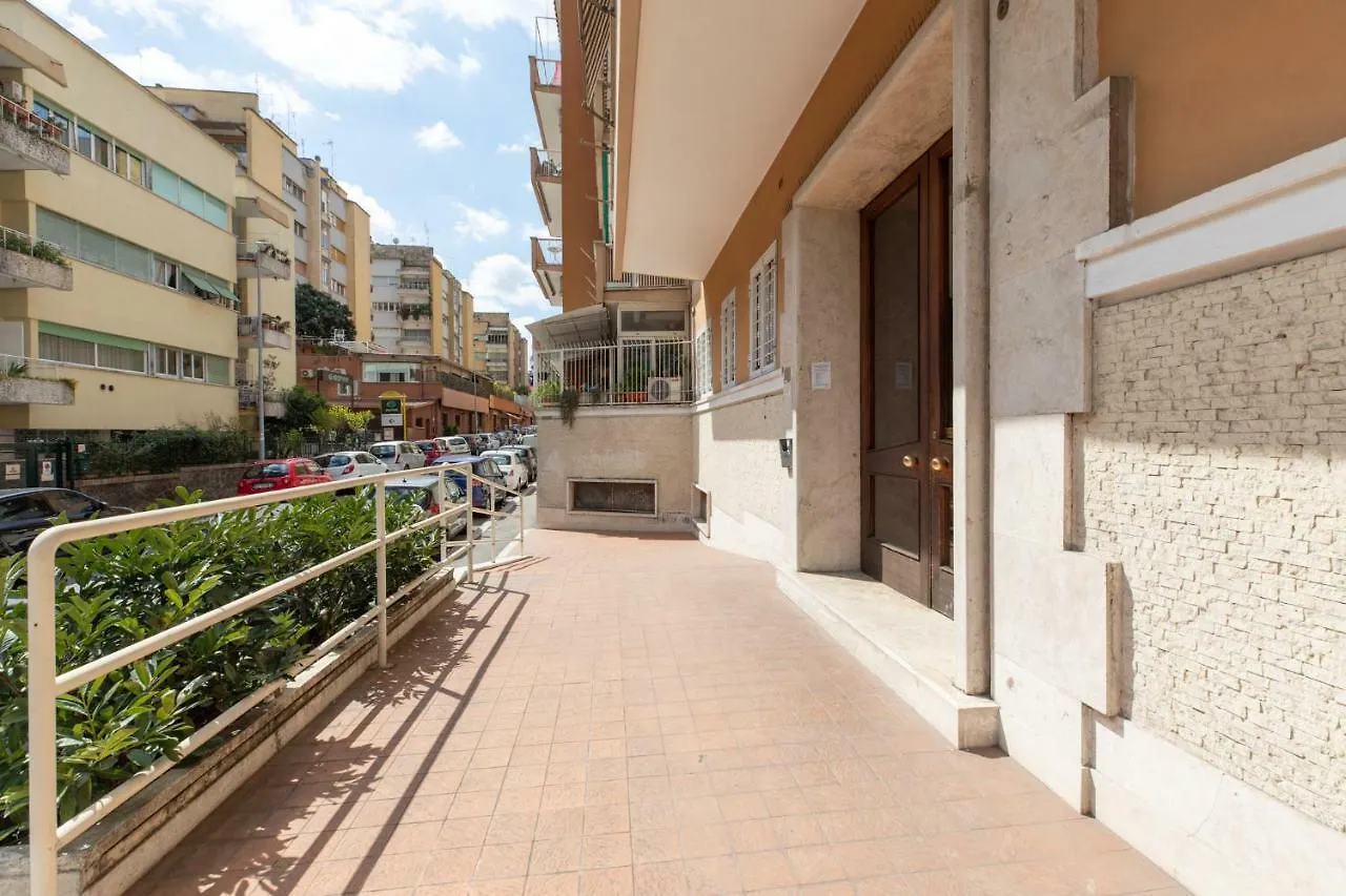 Vatican Cozy Apartment With Terrace Rome Italy