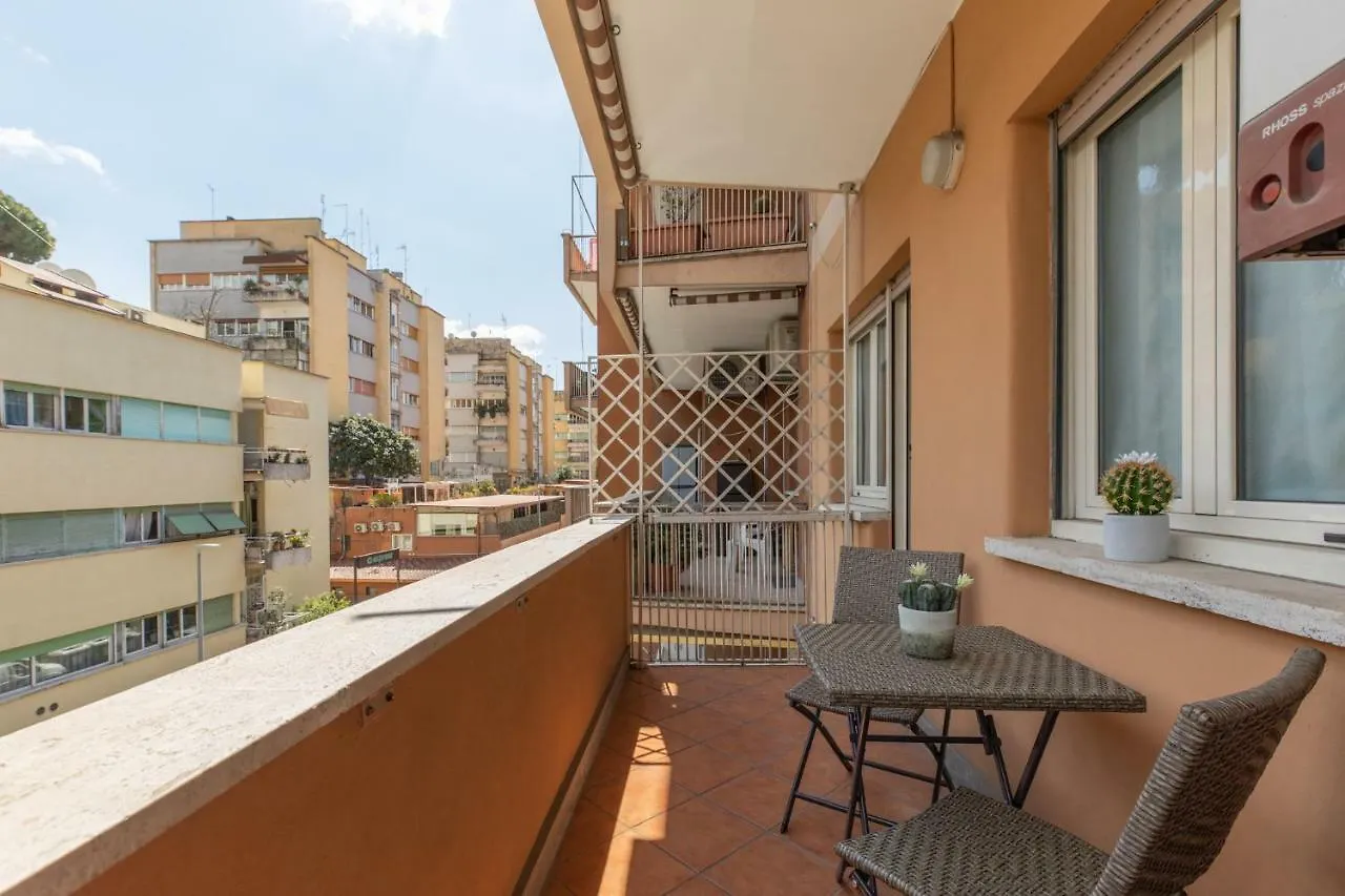 Vatican Cozy Apartment With Terrace Rome